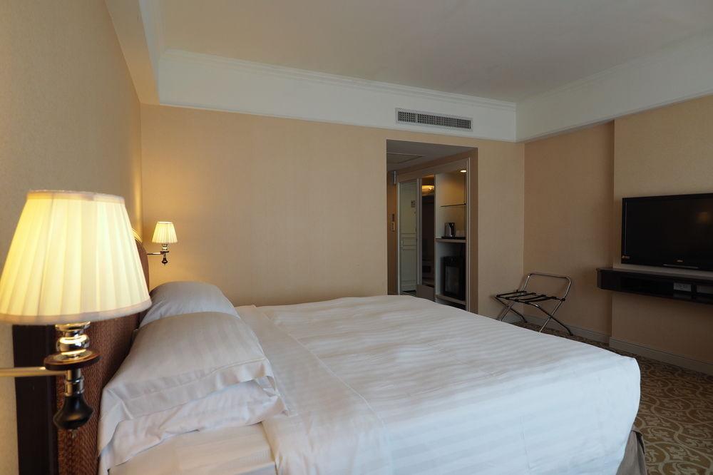 גאושיונג Hotel Kingdom מראה חיצוני תמונה